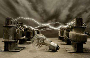 變壓器局部放電有危害嗎？控制變壓器廠家旗正電氣肯定的告訴你：“有”！再談變壓器局部放電危害之前我們先來了解下變壓器局部放電產(chǎn)生的原因吧！