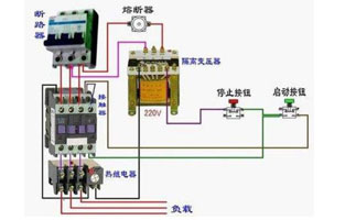 控制變壓器是一種小型干式變壓器，其交流電源頻率為50Hz，初級電壓為220V（或380V），次級電壓有6. 3V、12V、24V、36V、110V、127V等。它主要用做工礦企業(yè)中的安全局部照明電源、電氣設(shè)備的控制回路電源及信號燈或指示燈電源。那么控制變壓器要怎么接線呢？控制變壓器廠家旗正告訴你接線方法：